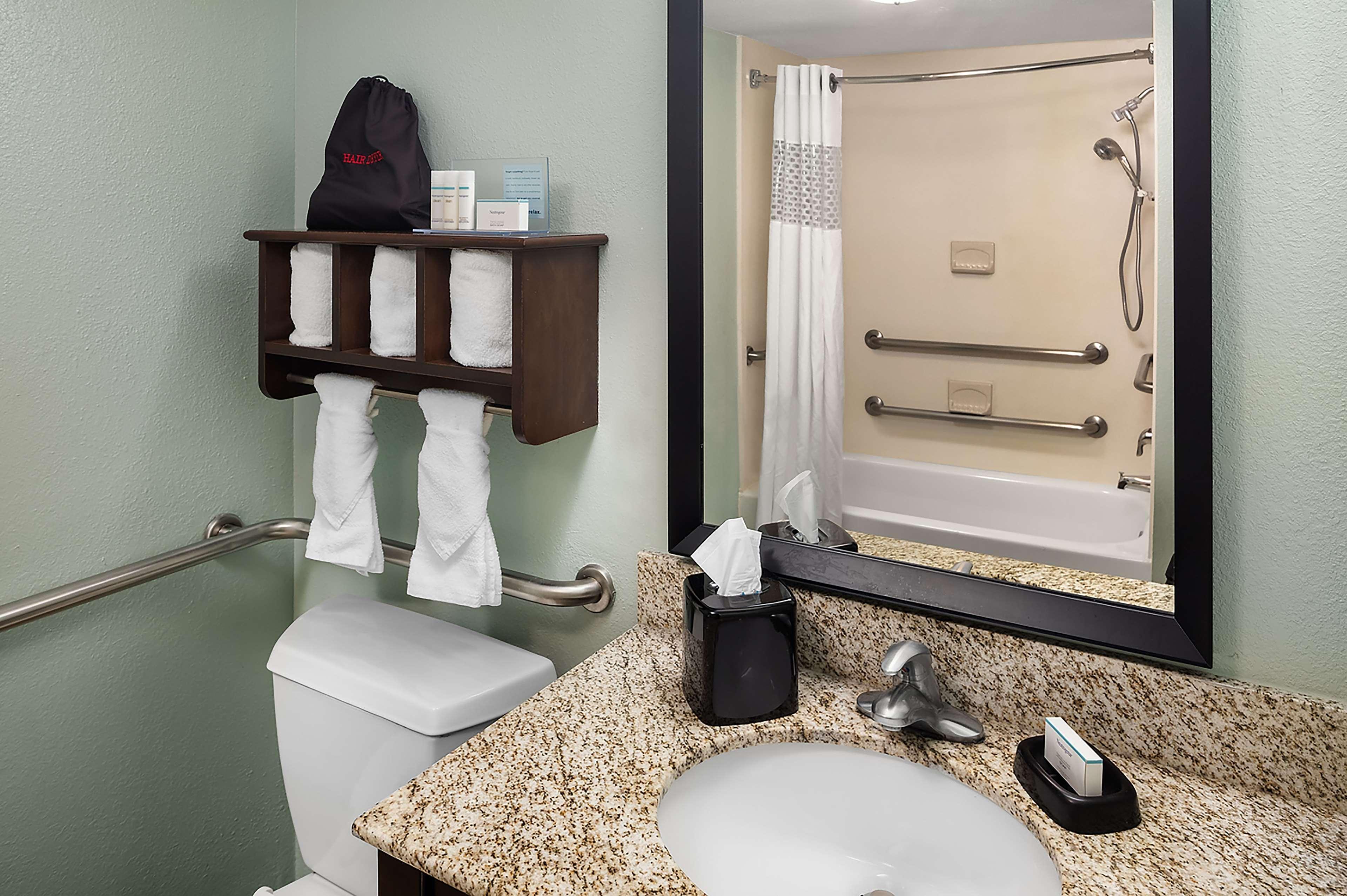 Hampton Inn & Suites Miami-Doral Dolphin Mall Sweetwater Exterior foto