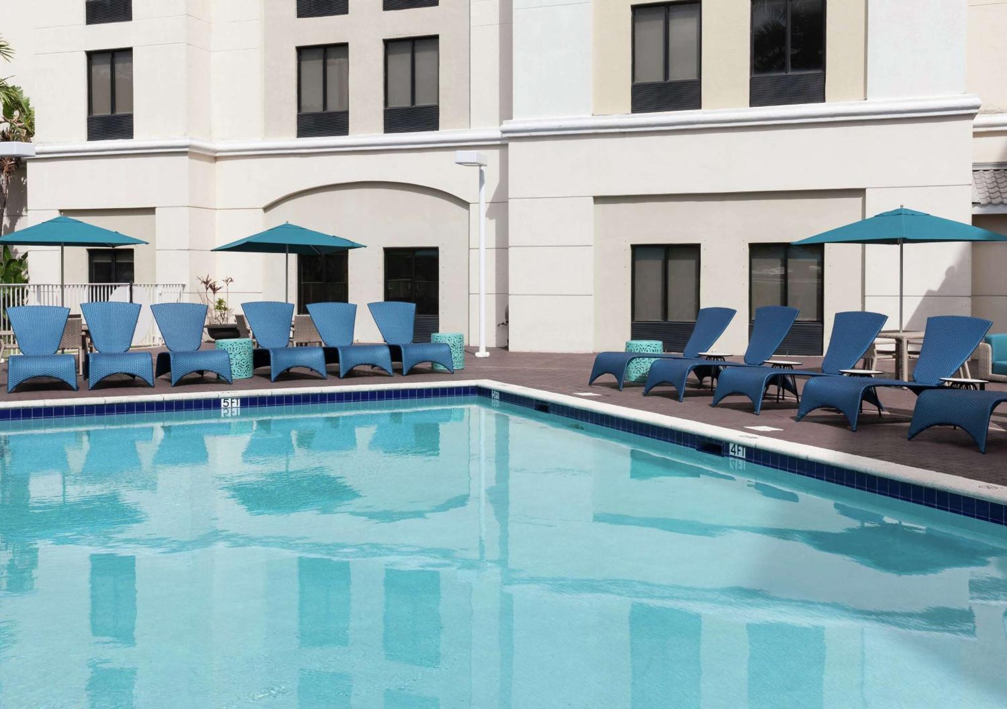 Hampton Inn & Suites Miami-Doral Dolphin Mall Sweetwater Exterior foto